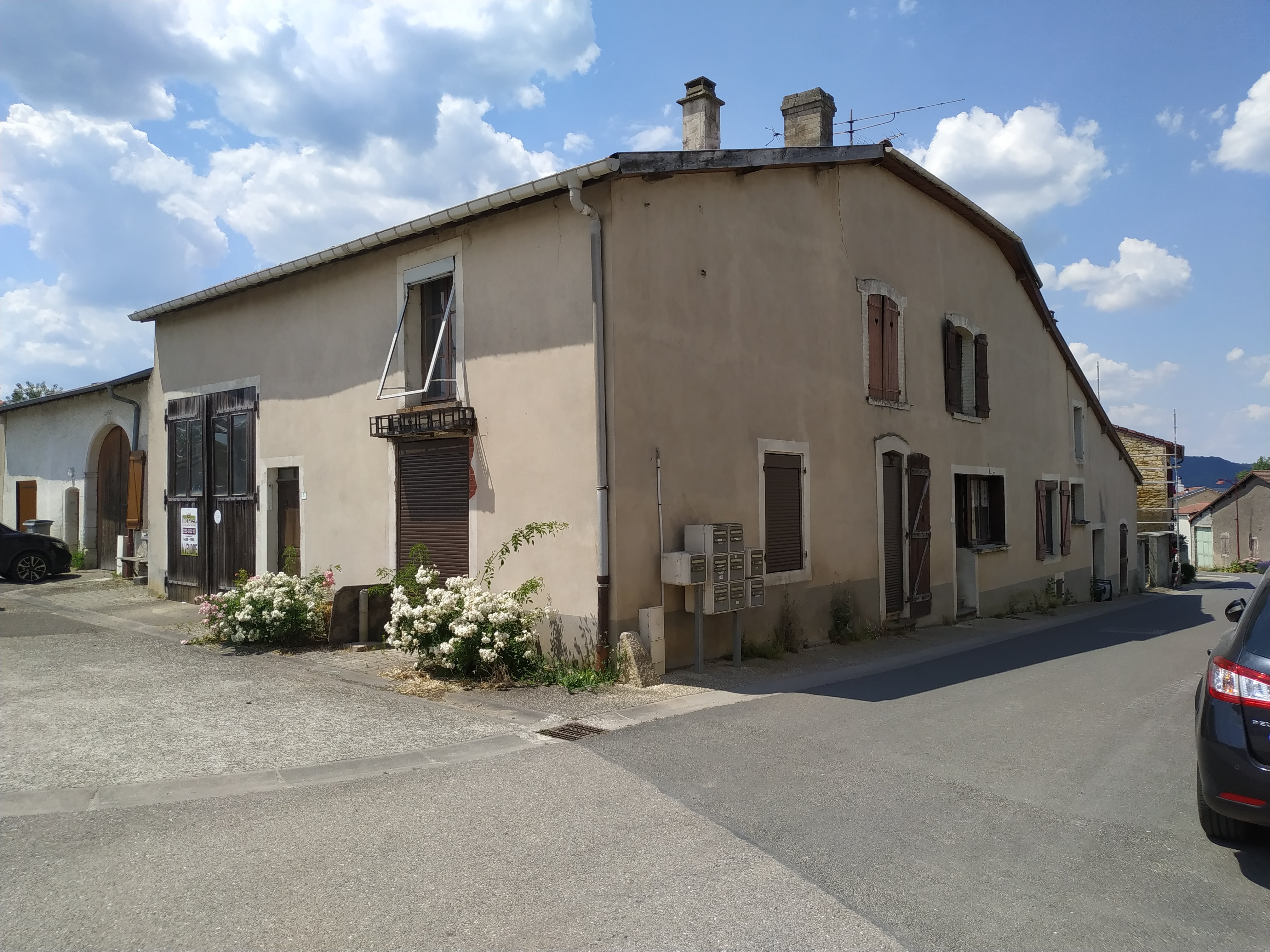 CREZILLES | Maison 197m2